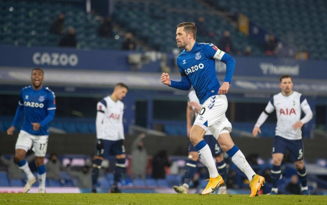 这种内心深 这种内心深